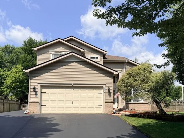 217 Jonathan Way , Bolingbrook, IL 60490