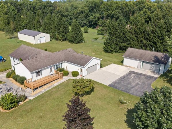12330 County Road 4 Street, Middlebury, IN 46540