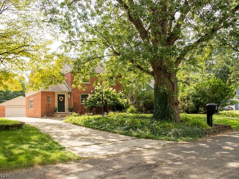 1804 48th Street NW, Canton, OH 44709 Photo 2