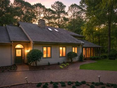2227 Graystone Lane, Chapel Hill, NC 27514