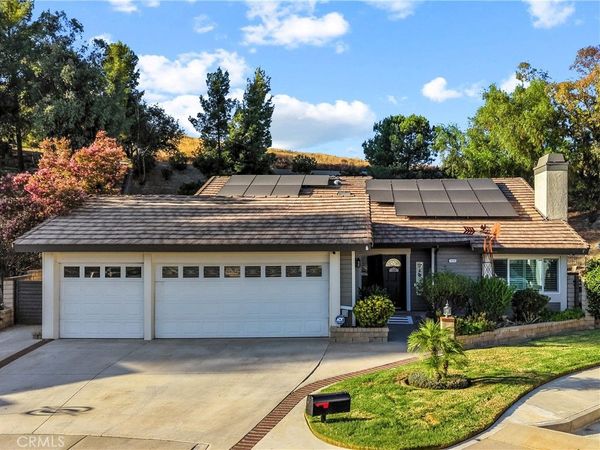 28083 Valcour Drive, Canyon Country, CA 91387