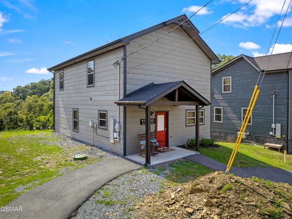 2107 Eagle Feather Drive , Sevierville, TN 37862