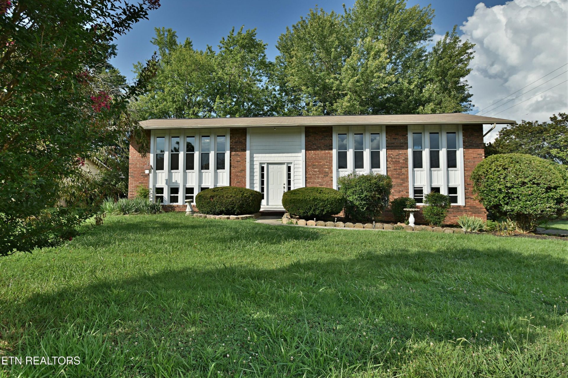 7704 Whitcomb Rd , Powell, TN 37849 Main Photo