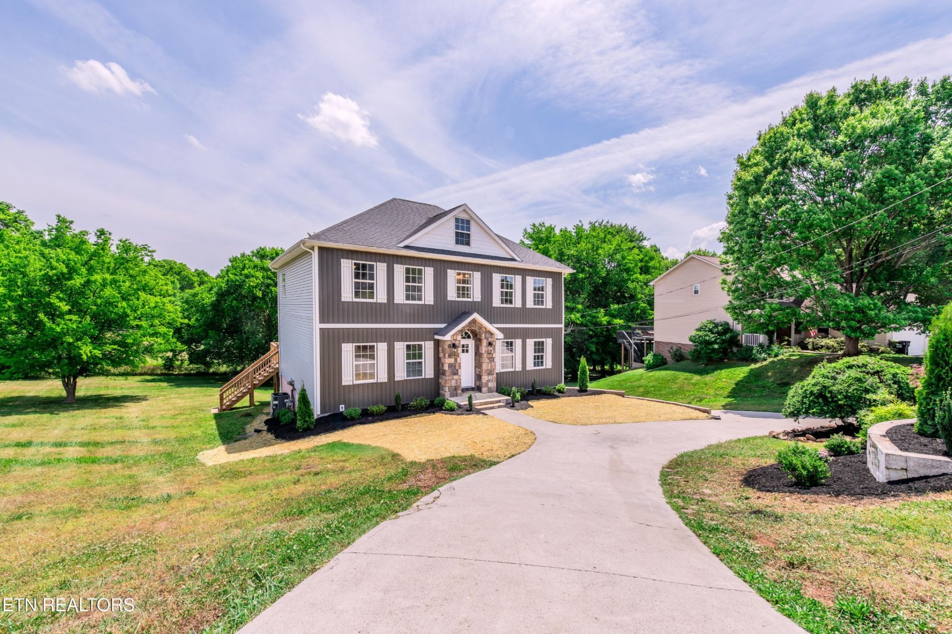 1336 Zachary Taylor Rd, Knoxville, TN 37922 Main Photo