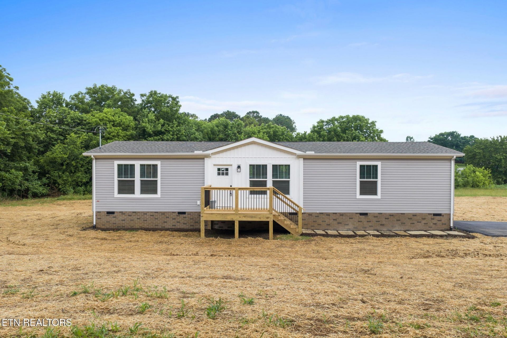 3205 Sweetwater Vonore Rd , Sweetwater, TN 37874 Main Photo