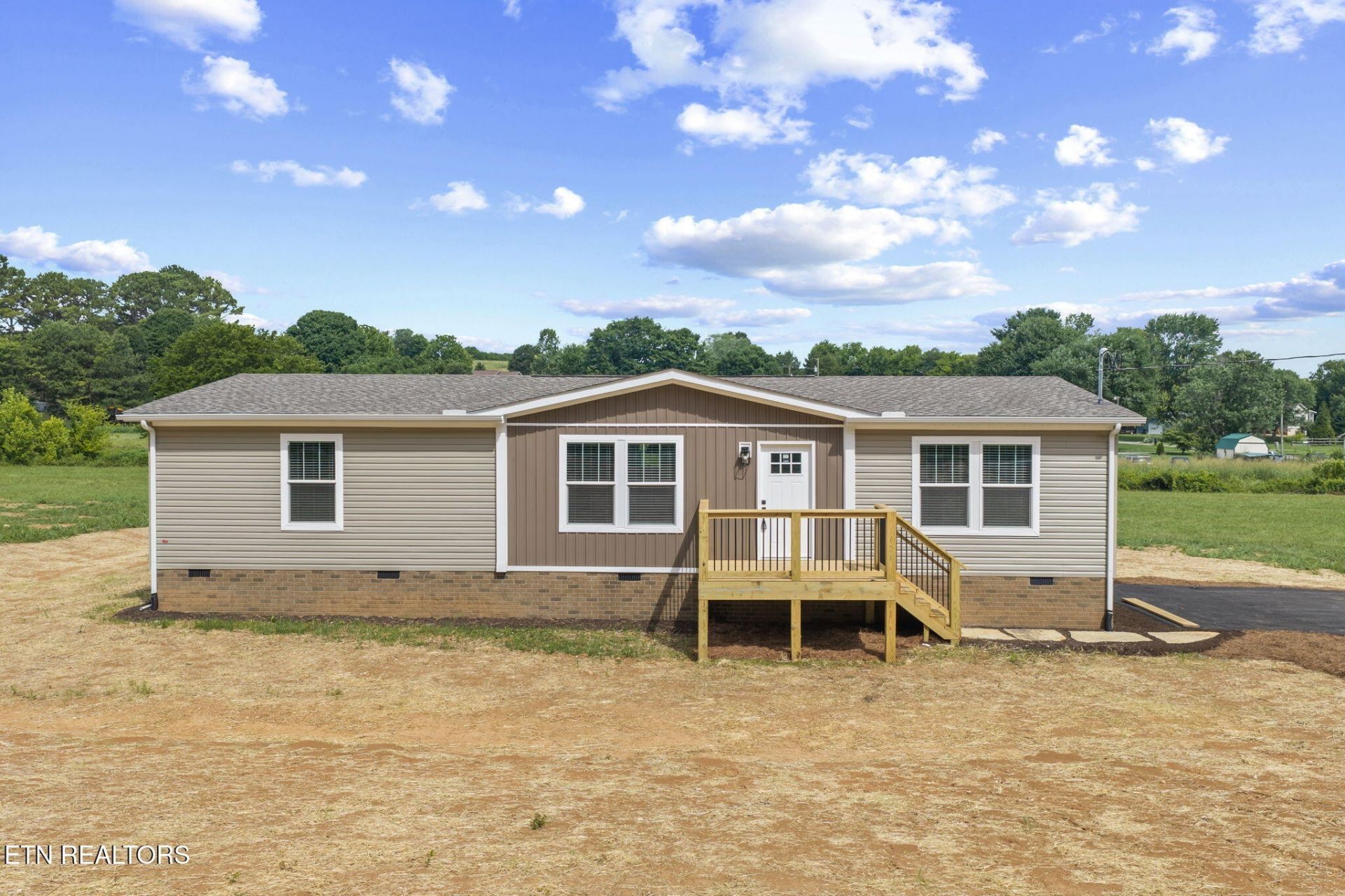 3209 Sweetwater Vonore Rd , Sweetwater, TN 37874 Main Photo