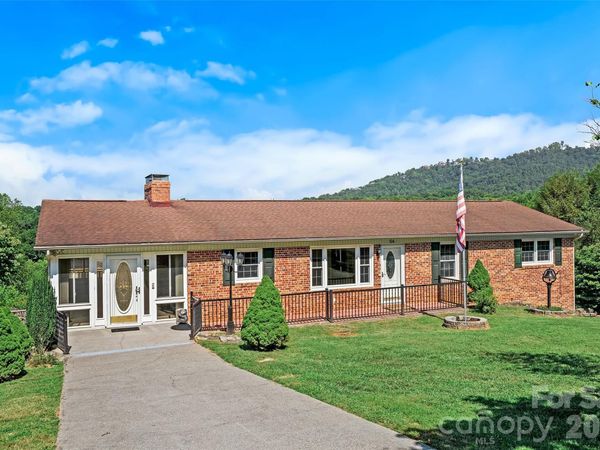 54 Terrace Drive, Weaverville, NC 28787