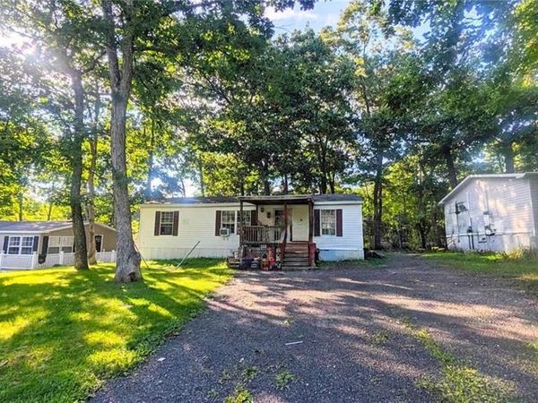 7814 DOUGHERTY DRIVE , EAST STROUDSBURG, PA 18302