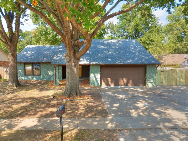 2604 E Reno Street S, Broken Arrow, OK 74014