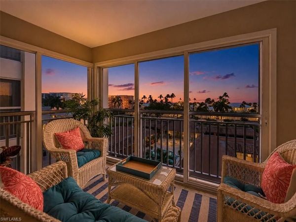 2600 Gulf Shore BLVD N, Unit 42, NAPLES, FL 34103