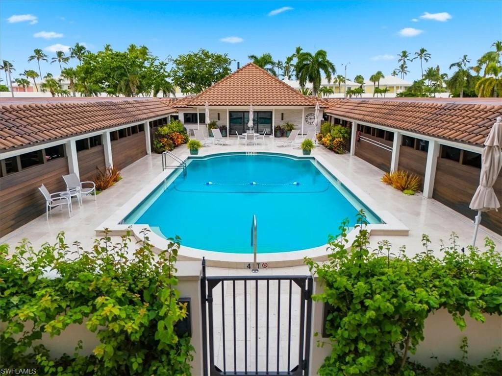 2600 Gulf Shore Blvd N, Unit 42, Naples, FL 34103 Photo