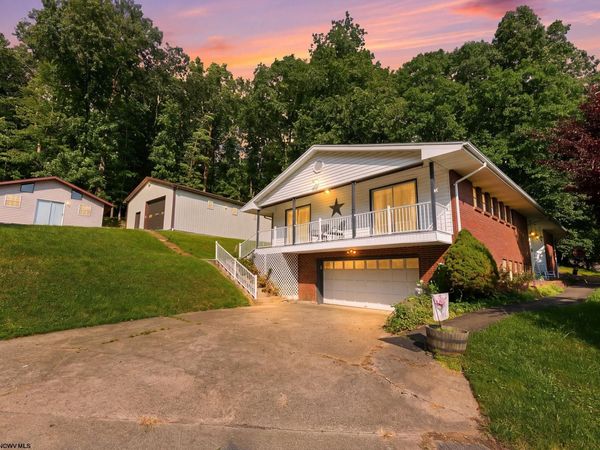 105 Jaynes Drive, Fairmont, WV 26554
