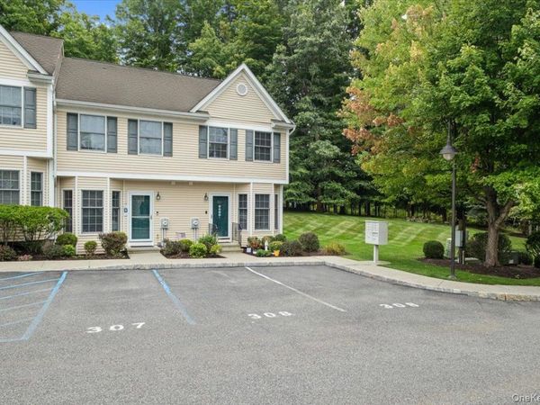 307 Alexandra Court , Carmel, NY 10512