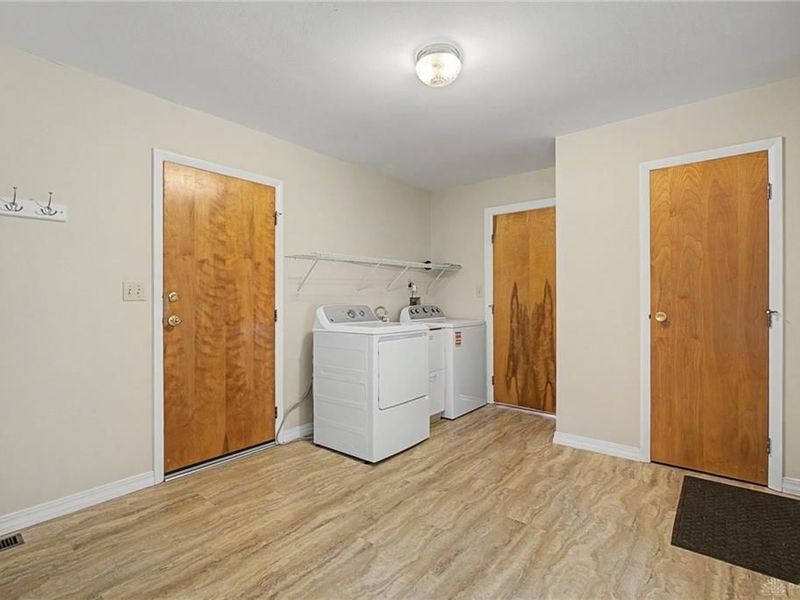 2157 Oak Tree Drive, Kettering, OH 45440 Photo 19