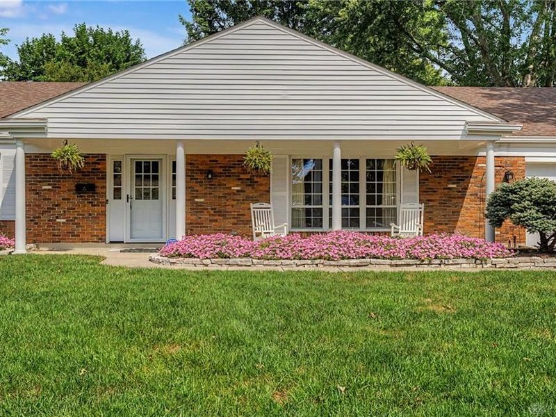 2157 Oak Tree Drive, Kettering, OH 45440 Photo 2