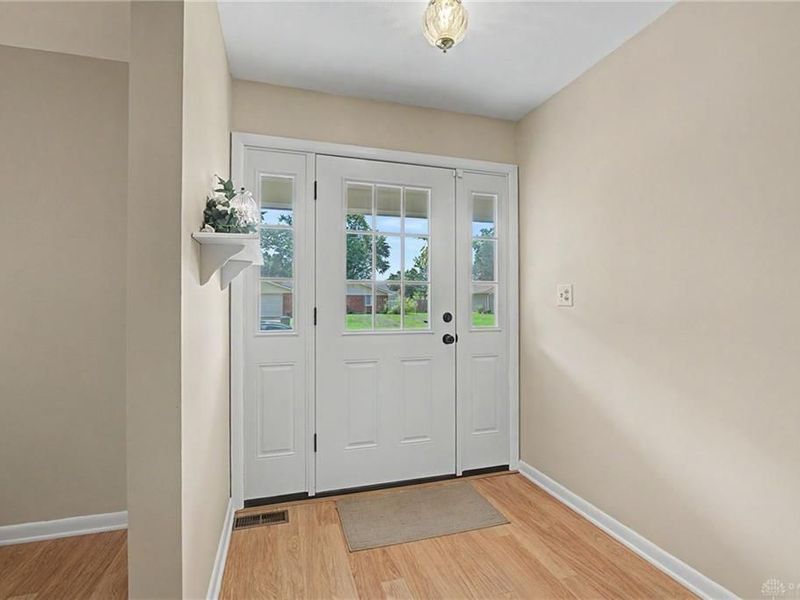 2157 Oak Tree Drive, Kettering, OH 45440 Photo 7