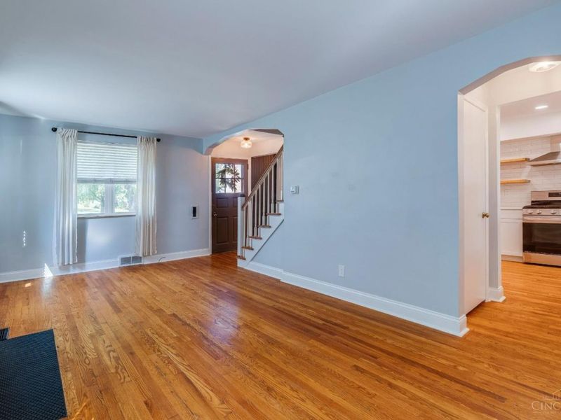 2549 Moundview Drive, Norwood, OH 45212 Photo 6