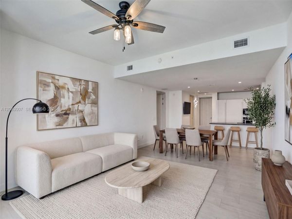 1000 Brickell Plz , Unit PH5103, Miami, FL 33131