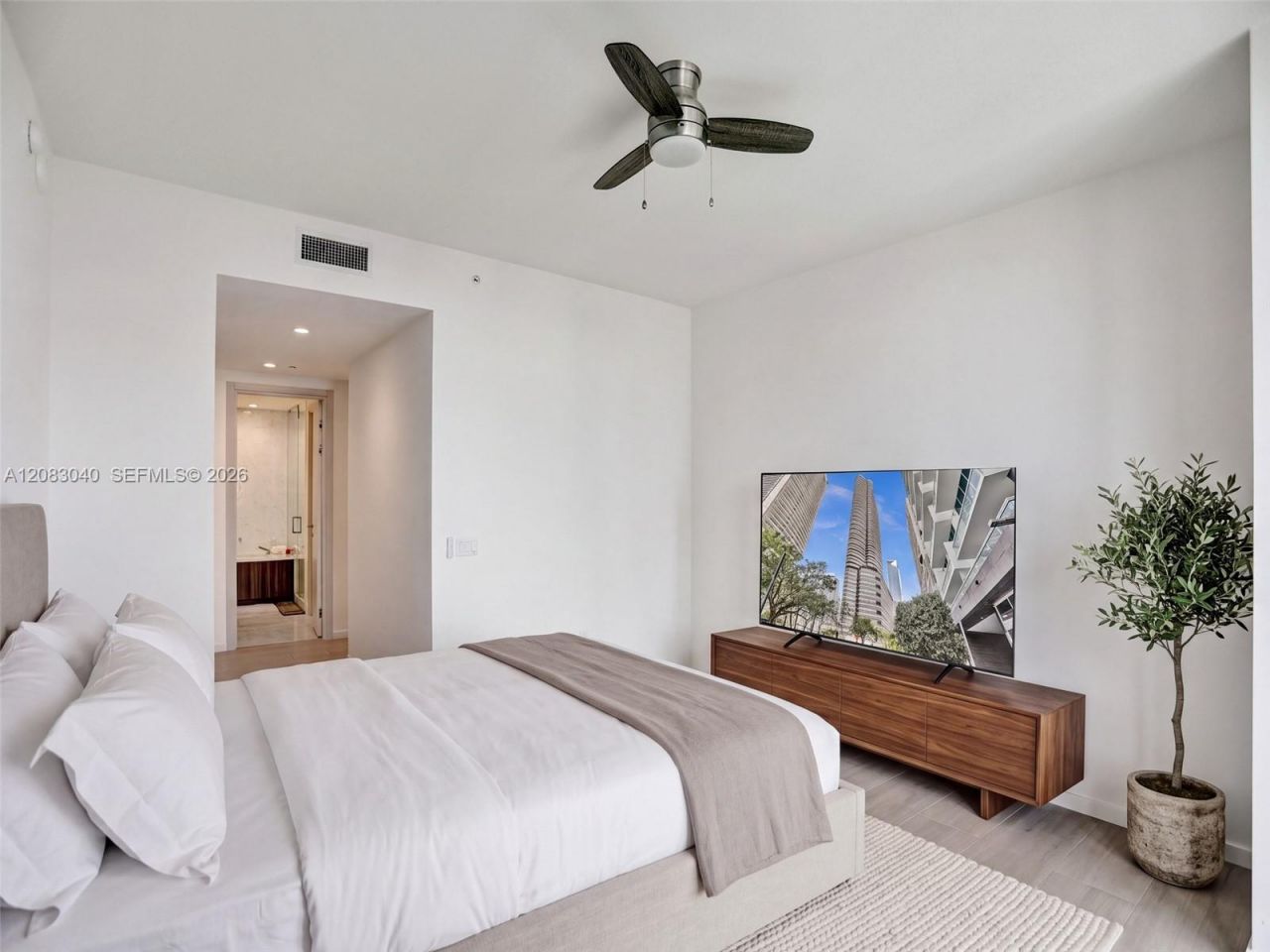 1000 Brickell Plz, Unit PH5103, Miami, FL 33131 Photo