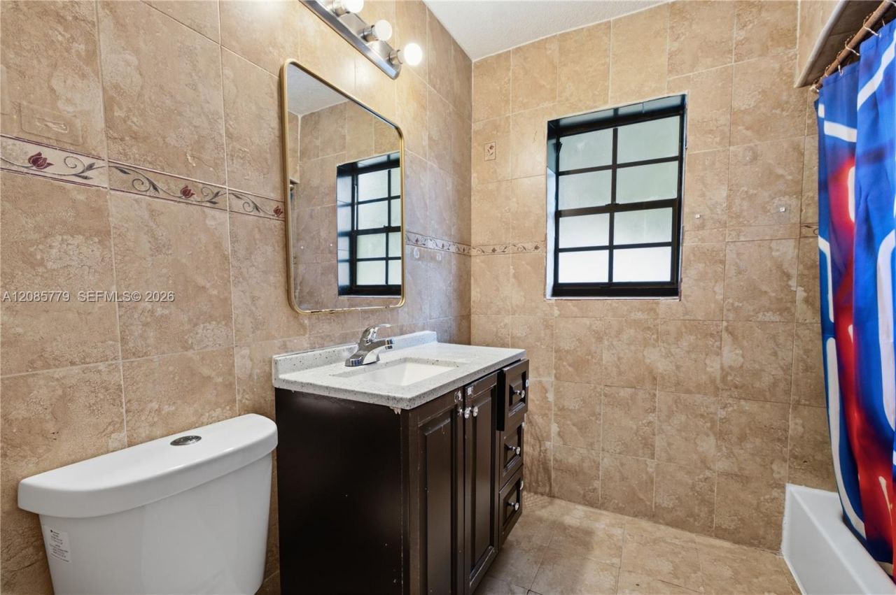 65 NW 118th St, Miami, FL 33168 Photo