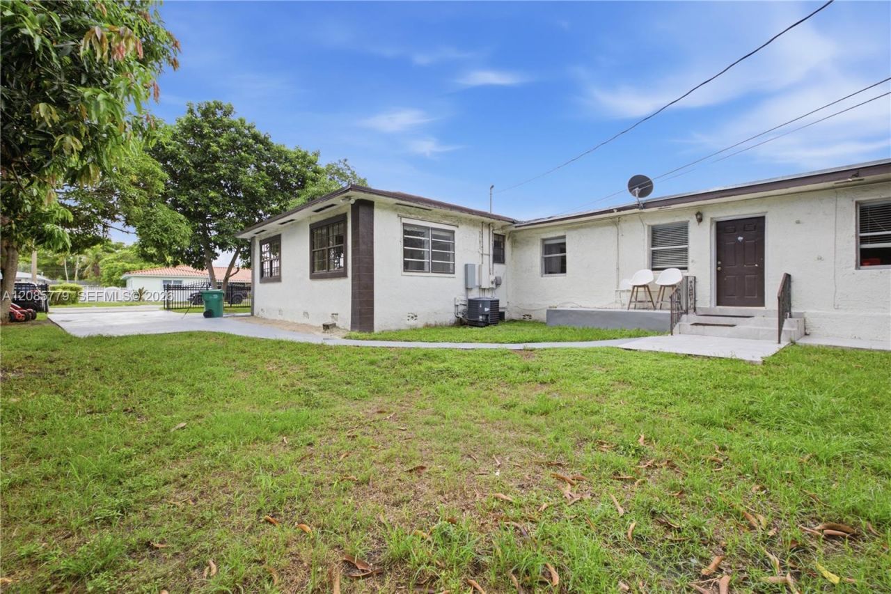 65 NW 118th St, Miami, FL 33168 Photo