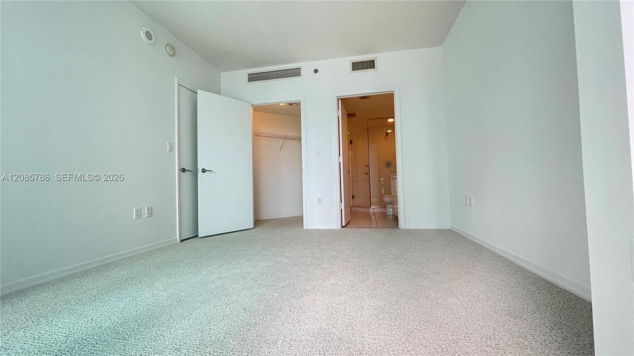 55 SE 6th St, Unit 2702, Miami, FL 33131 Photo