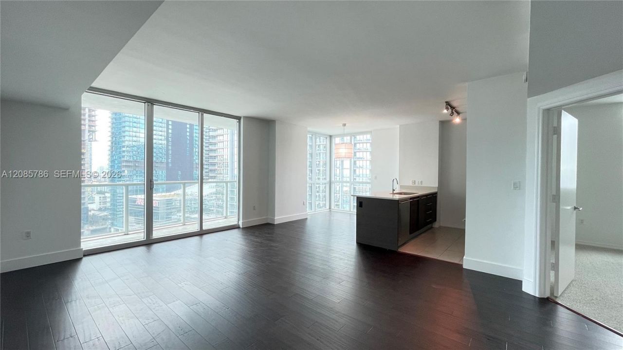 55 SE 6th St, Unit 2702, Miami, FL 33131 Photo