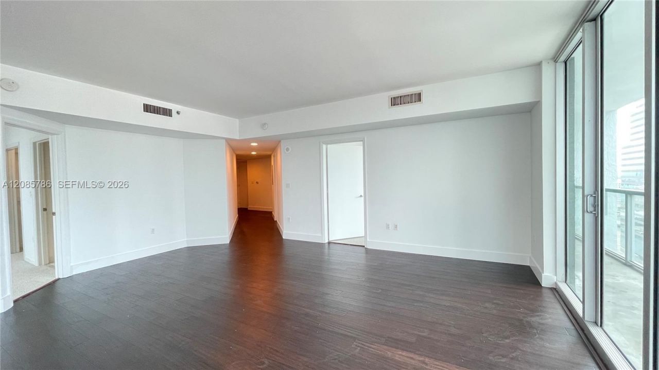55 SE 6th St, Unit 2702, Miami, FL 33131 Photo