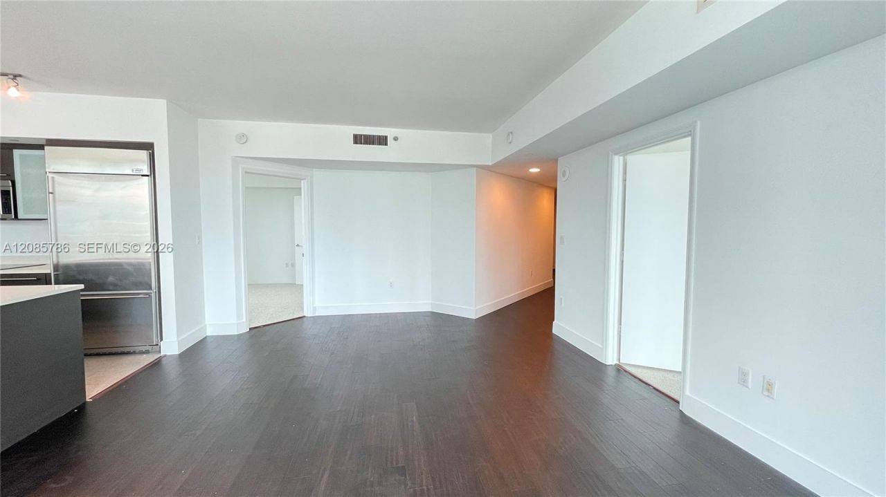 55 SE 6th St, Unit 2702, Miami, FL 33131 Photo