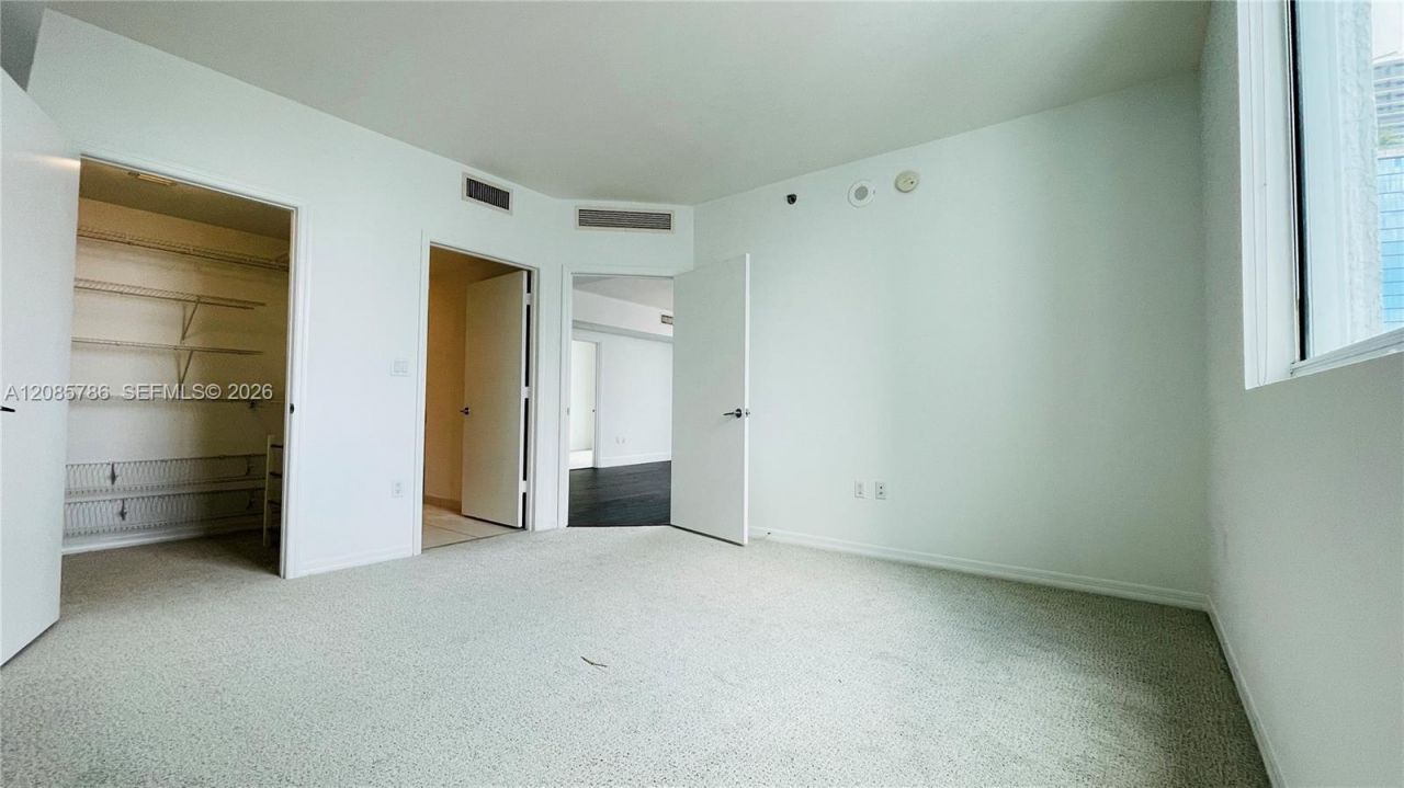 55 SE 6th St, Unit 2702, Miami, FL 33131 Photo