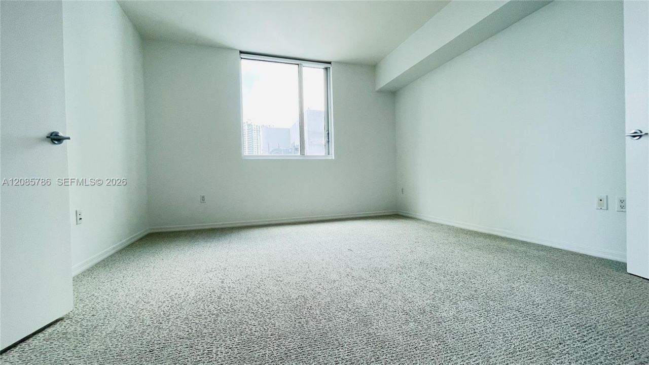 55 SE 6th St, Unit 2702, Miami, FL 33131 Photo