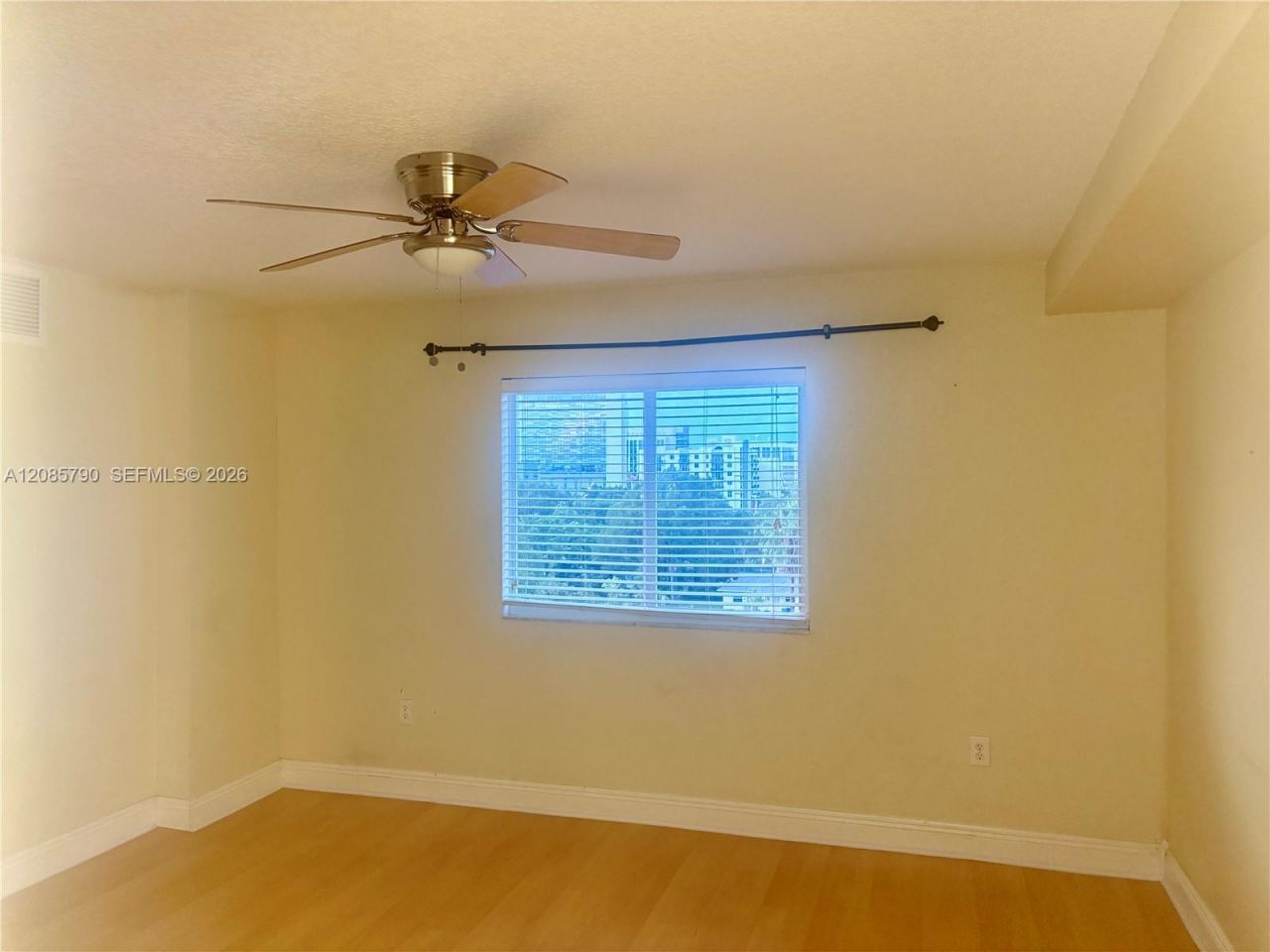 816 NW 11th St, Unit 705, Miami, FL 33136 Photo