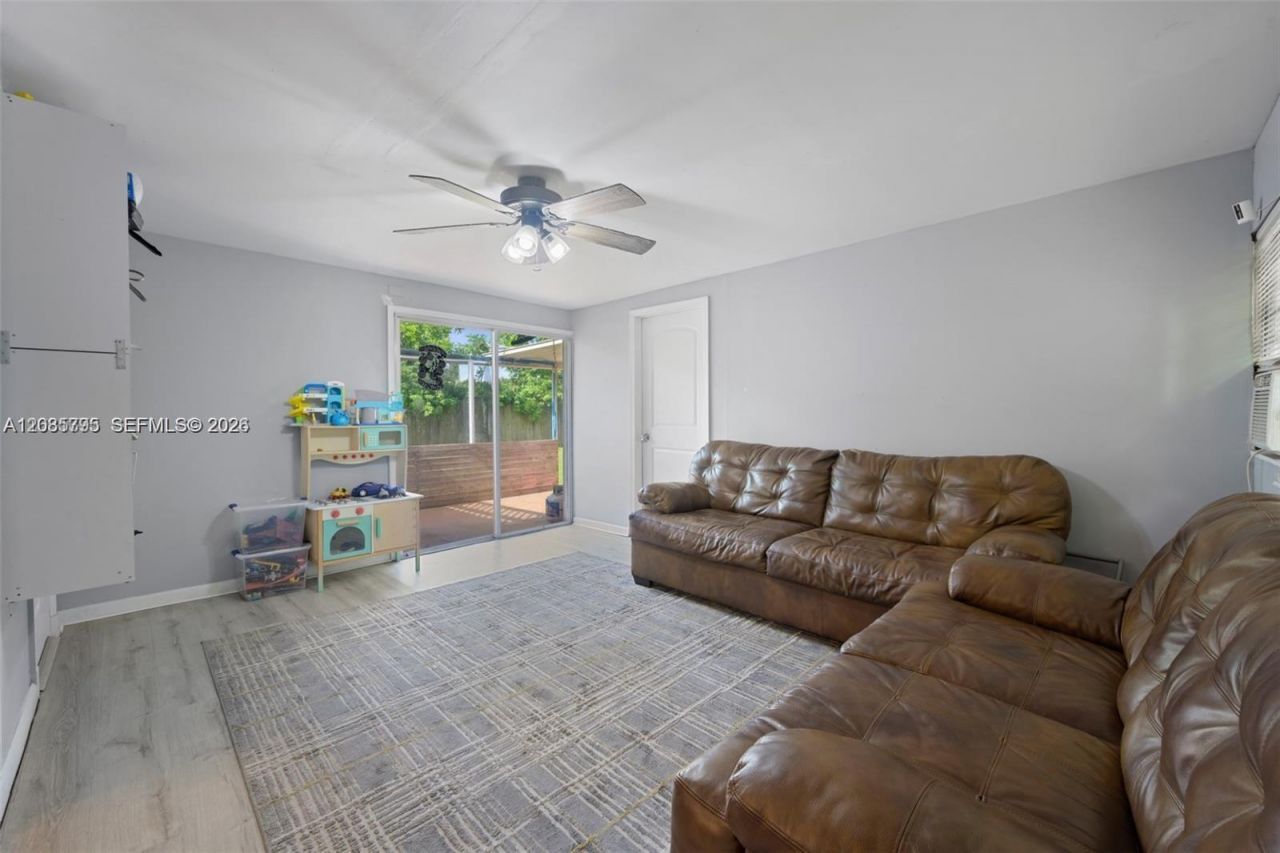 3530 N 65th Ave, Hollywood, FL 33024 Photo
