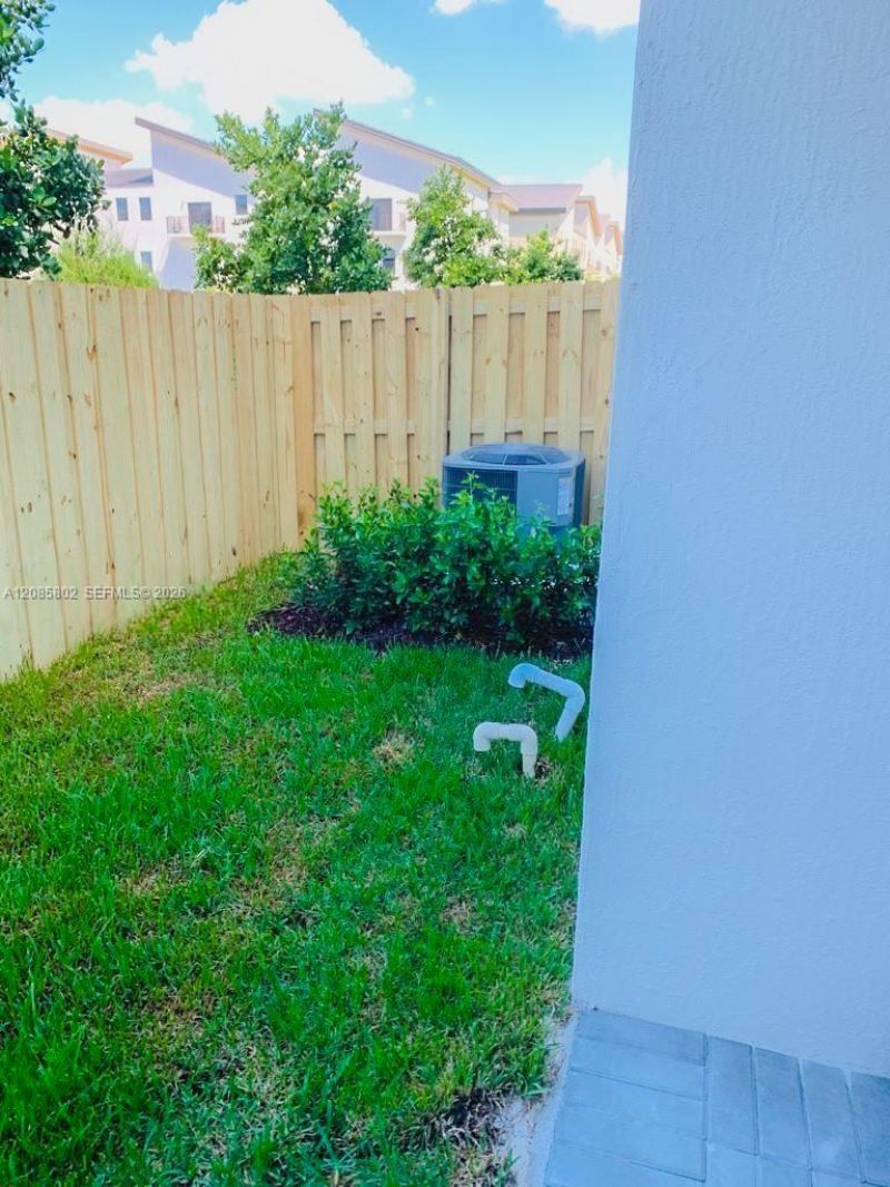 8151 NW 104th Ave, Unit 4, Doral, FL 33178 Photo