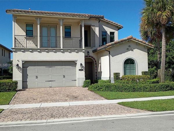 1280 SW 113th Way , Pembroke Pines, FL 33025