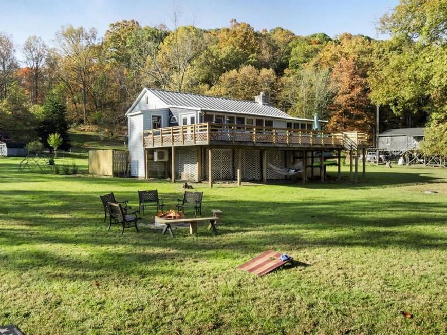 412 Wimpys Lane, Hedgesville, WV 25427 Main Photo