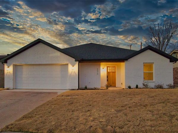 6576 Old Mill Circle , Watauga, TX 76148