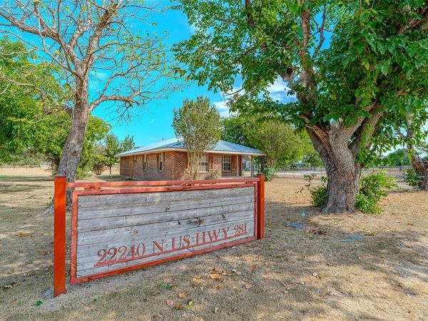 22240 N US Highway 281 , Stephenville, TX 76401