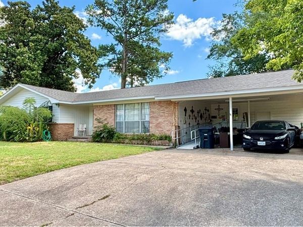 1723 Montrose Drive, Tyler, TX 75701