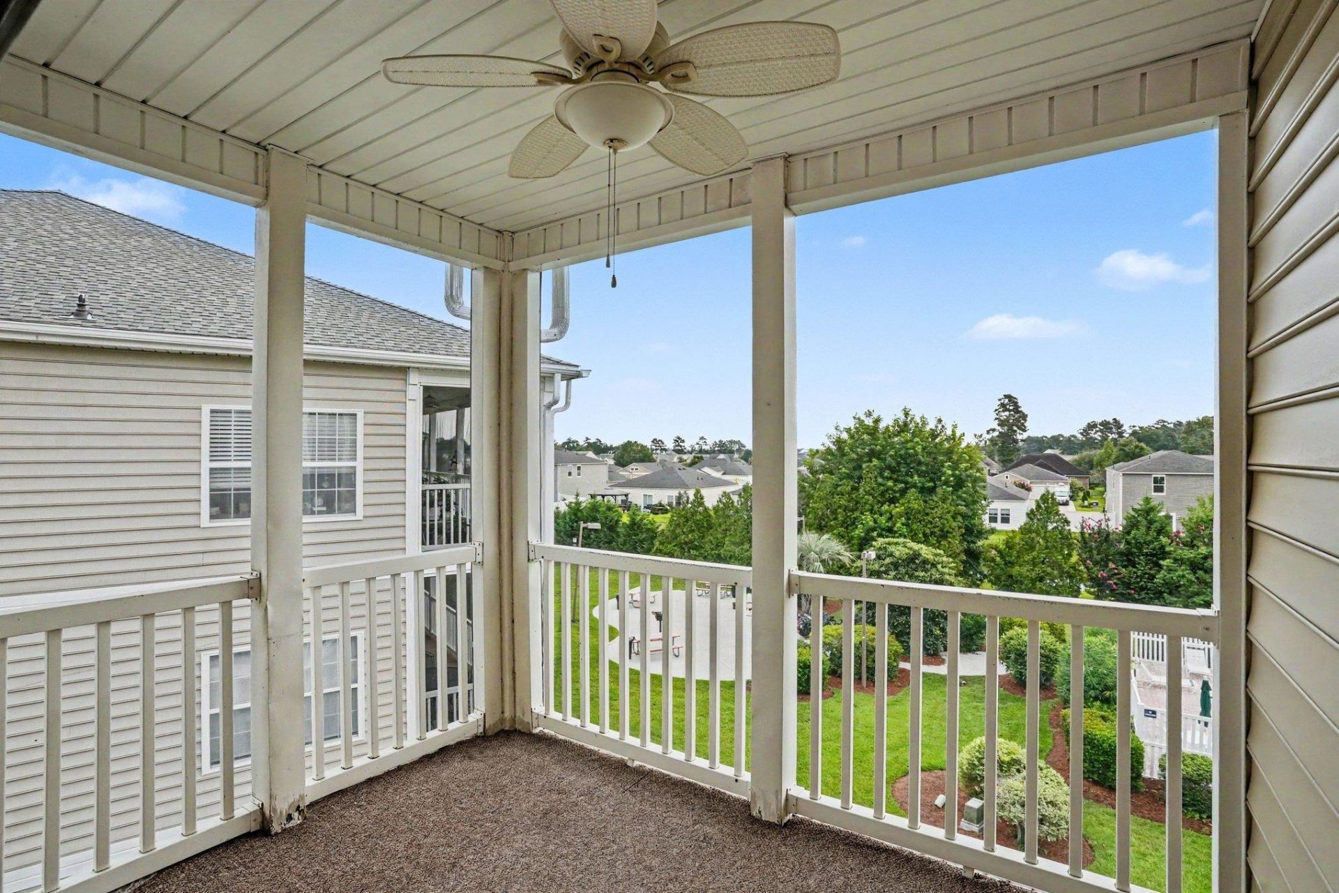 2020 Cross Gate Blvd. Photo 13