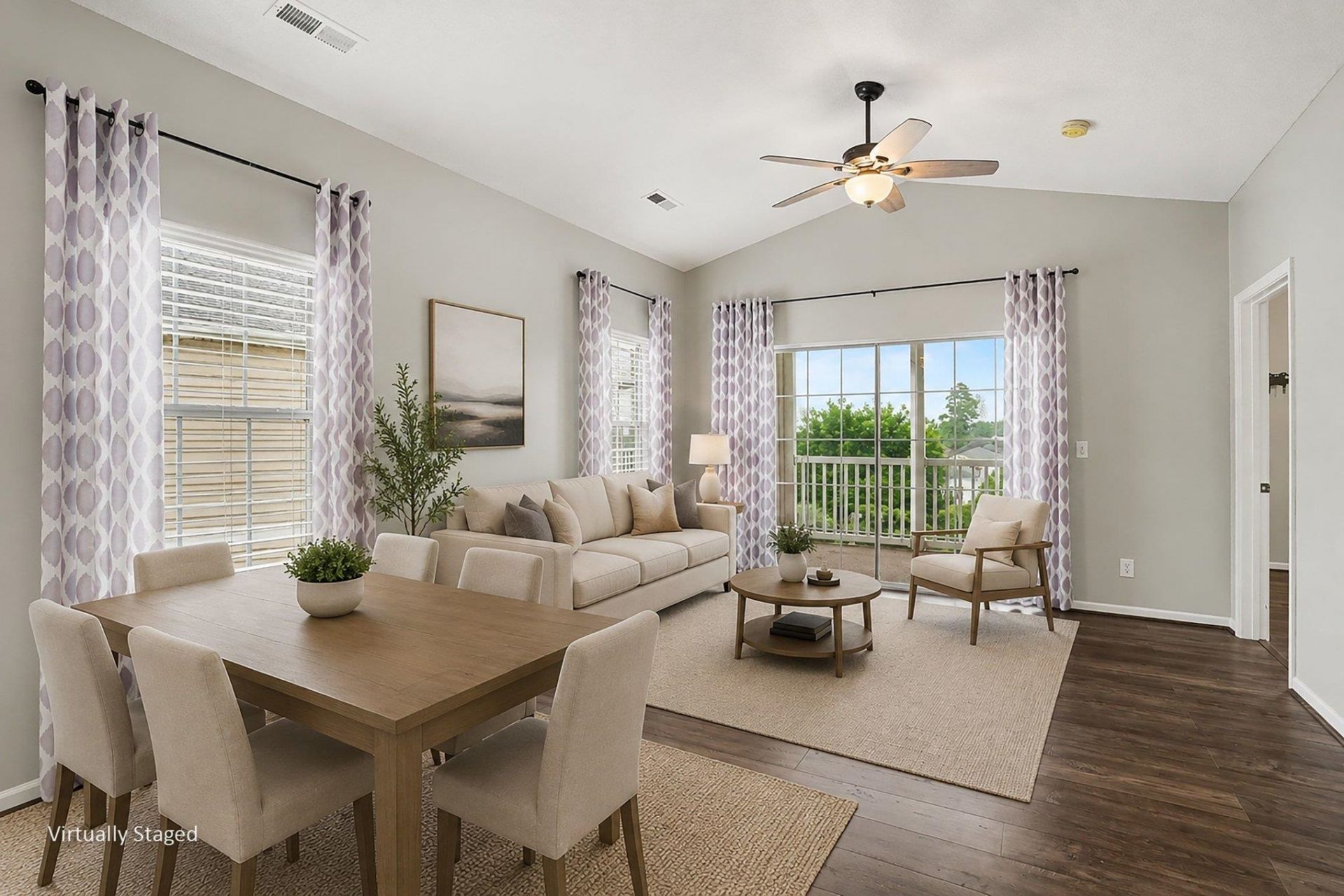 2020 Cross Gate Blvd. Photo 4