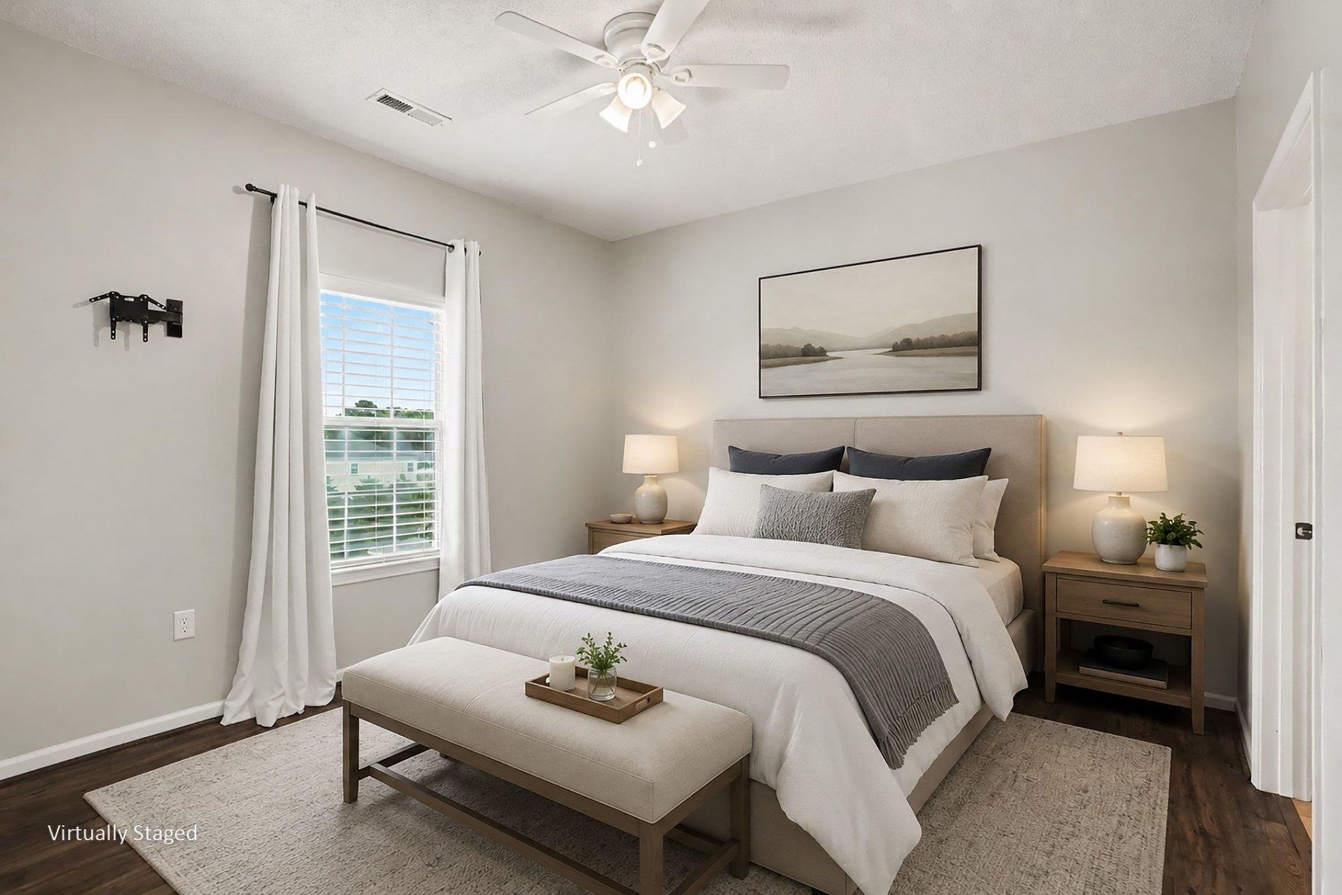 2020 Cross Gate Blvd. Photo 7