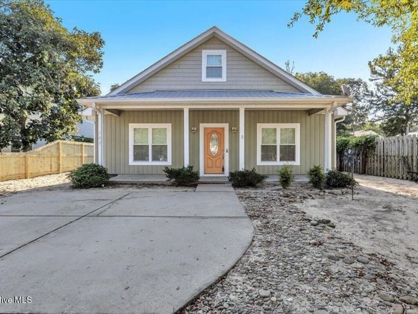 102 NW 4th Street, Oak Island, NC 28465