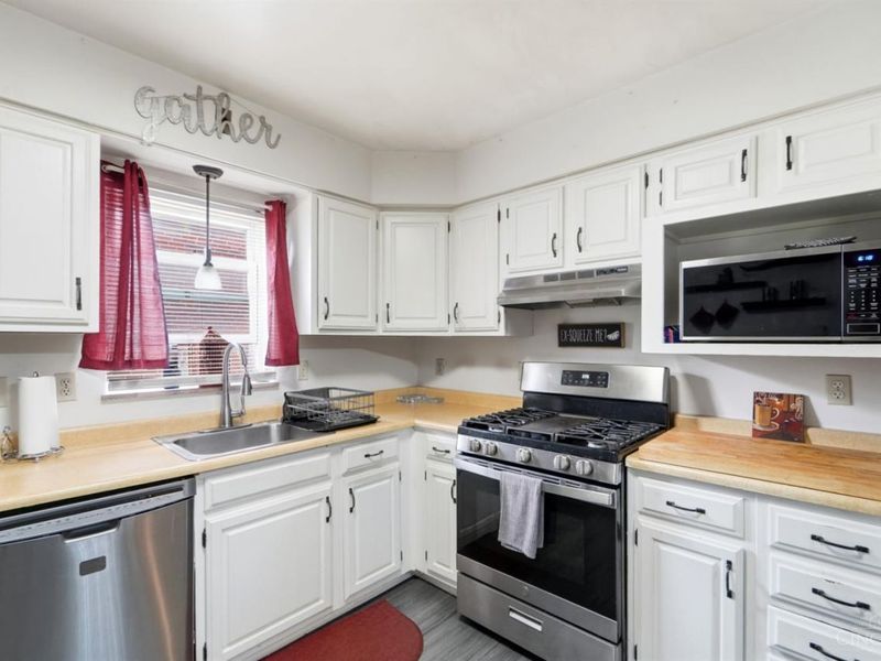 1623 Norcol Lane, North College Hill, OH 45231 Photo 10
