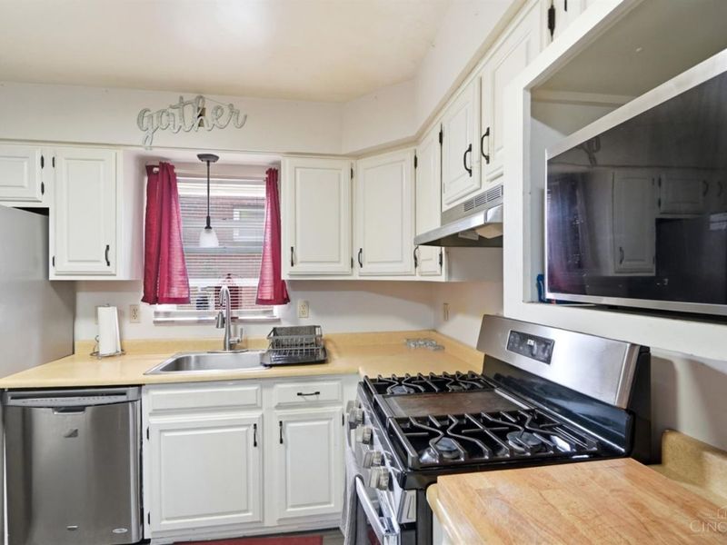 1623 Norcol Lane, North College Hill, OH 45231 Photo 11