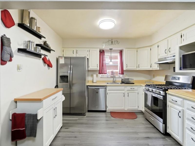 1623 Norcol Lane, North College Hill, OH 45231 Photo 9