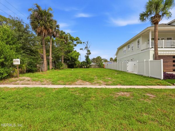 887 16TH Avenue S, Jacksonville Beach, FL 32250