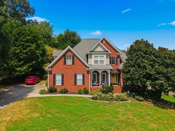 1909 Stonehaven Drive, Knoxville, TN 37938
