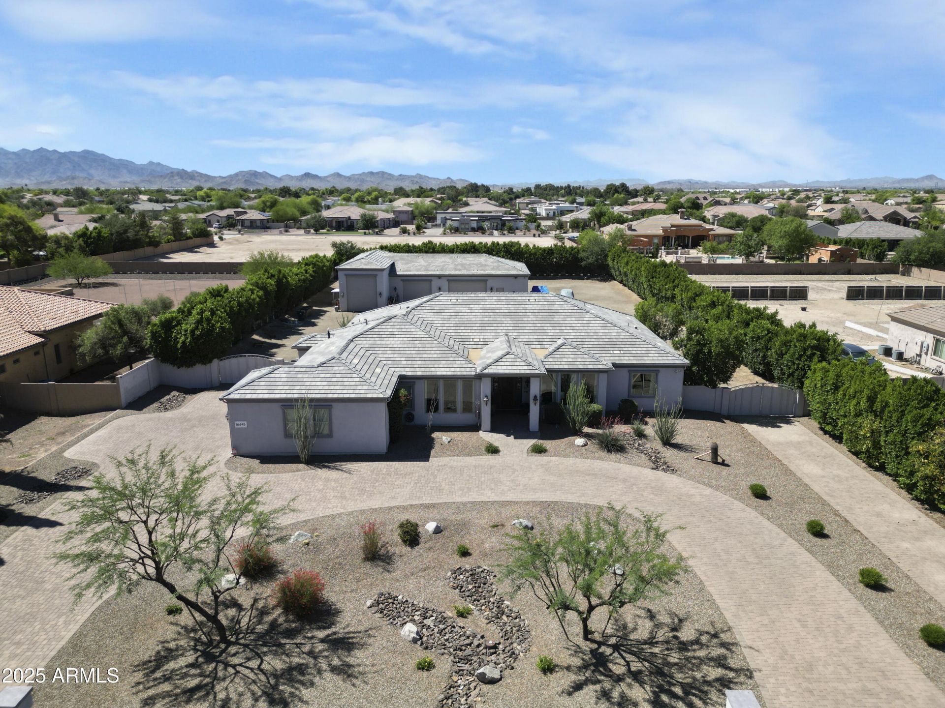 16645 W PAPAGO Street, Goodyear, AZ 85338