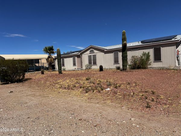 213 GOMPERS Circle, Morristown, AZ 85342